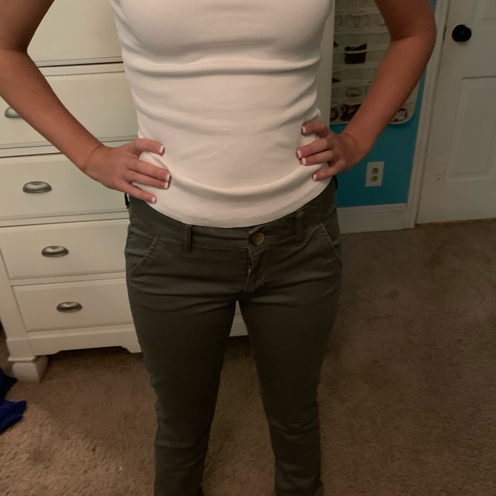 American Eagle khaki /olive pants size 6